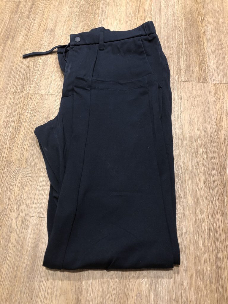 Uniqlo EZY Dry-EX Ultra Stretch Ankle Pants.