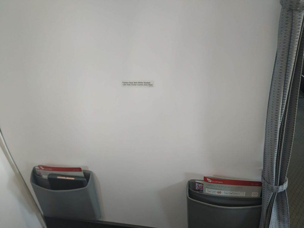 Virgin Australia Boeing 737 Business Class - bulkhead space.