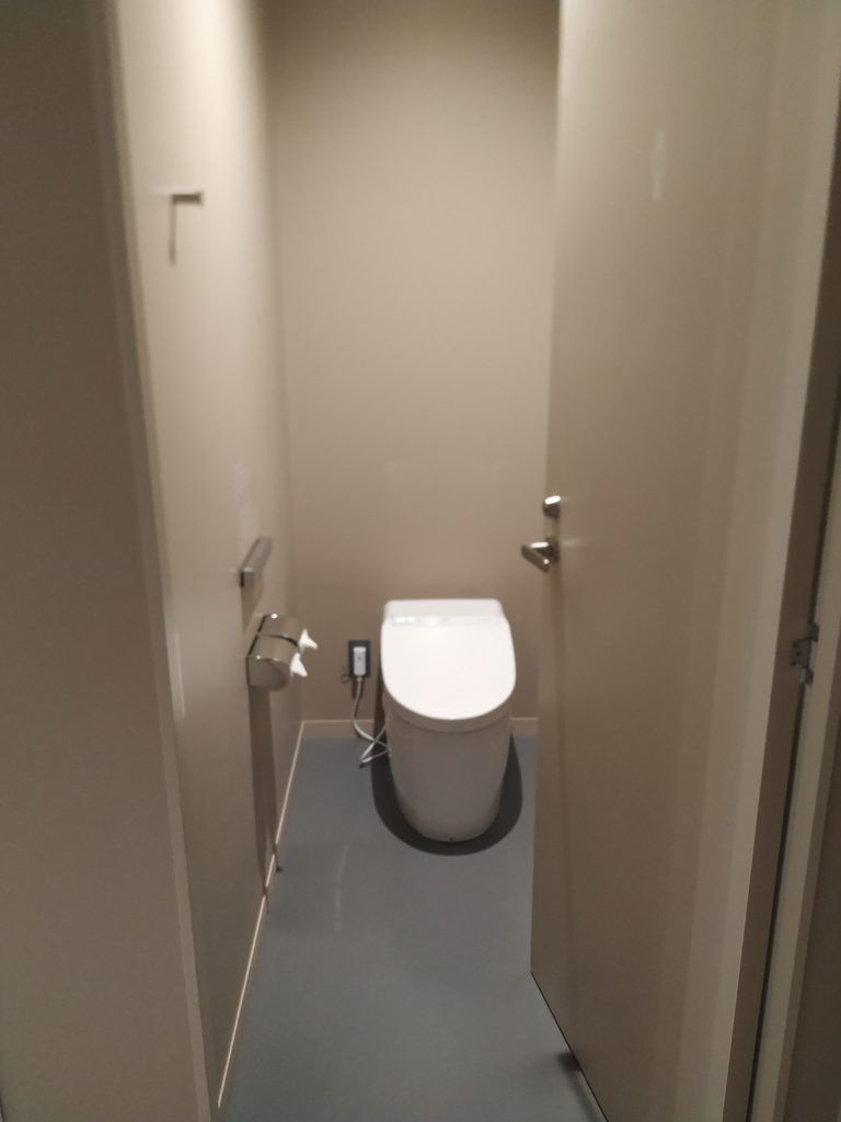 Toilet - 9 Hours hotel